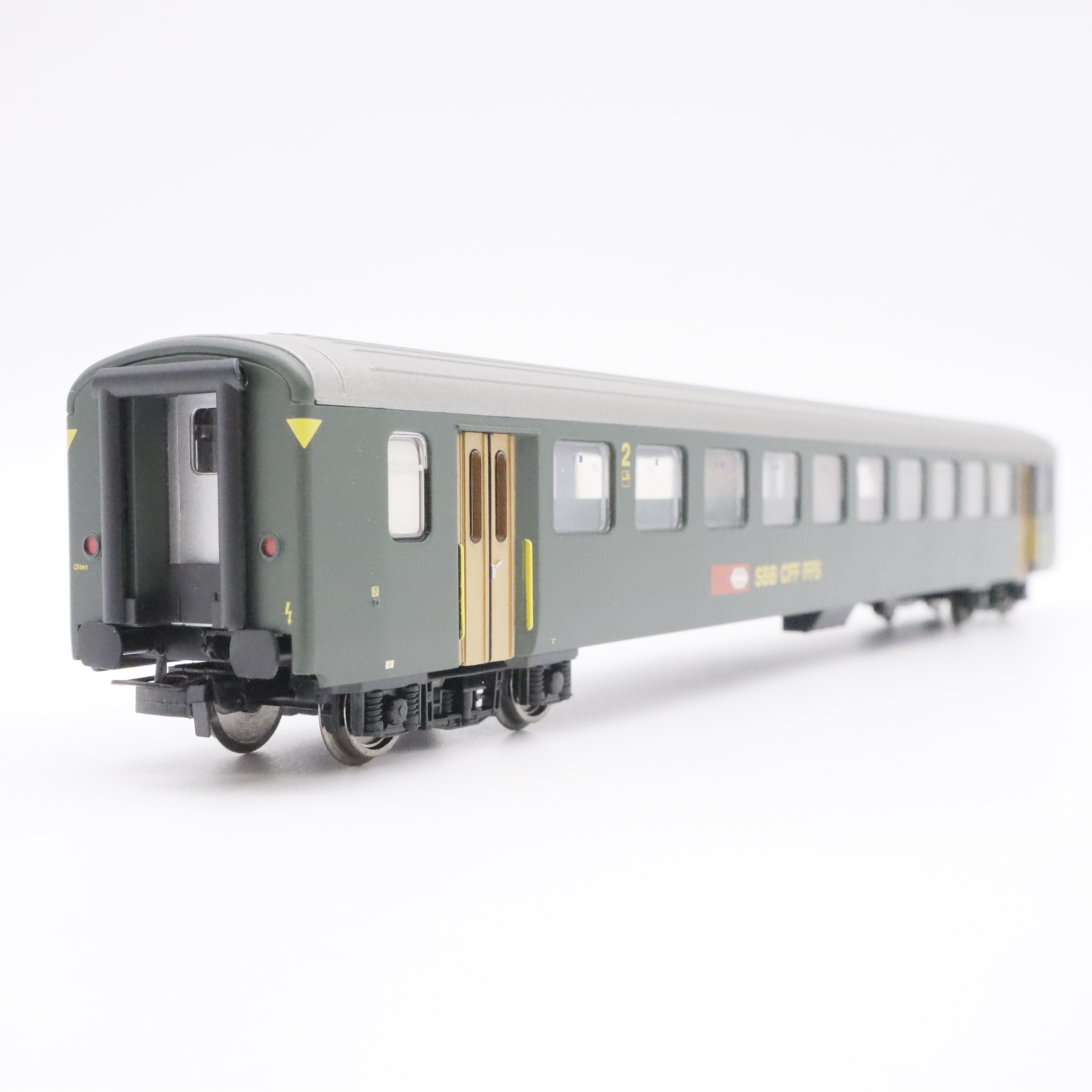 Liliput L334972 (1) SBB Wagen in Spur H0