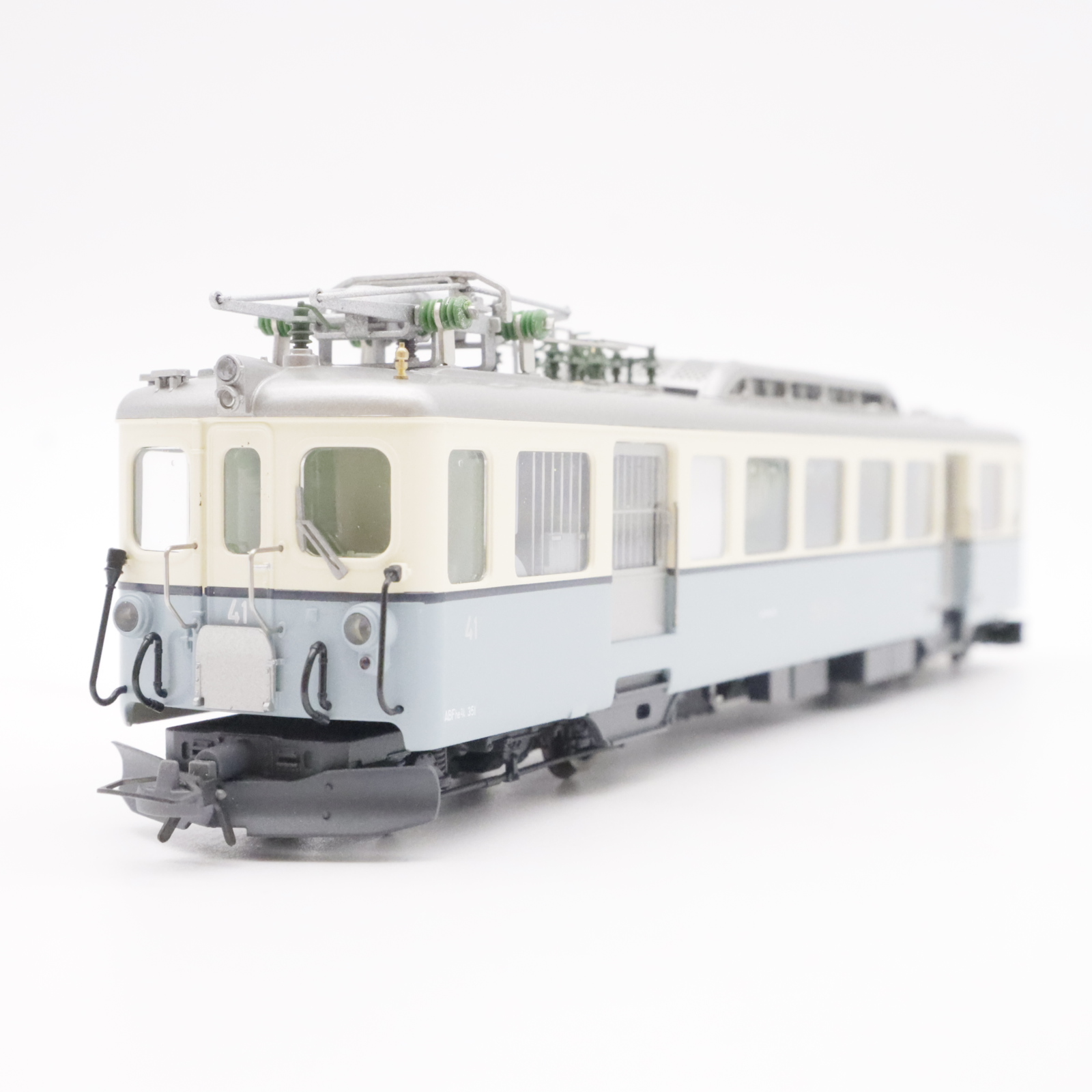 Bemo 1247 201 (1) Triebwagen in Spur H0m