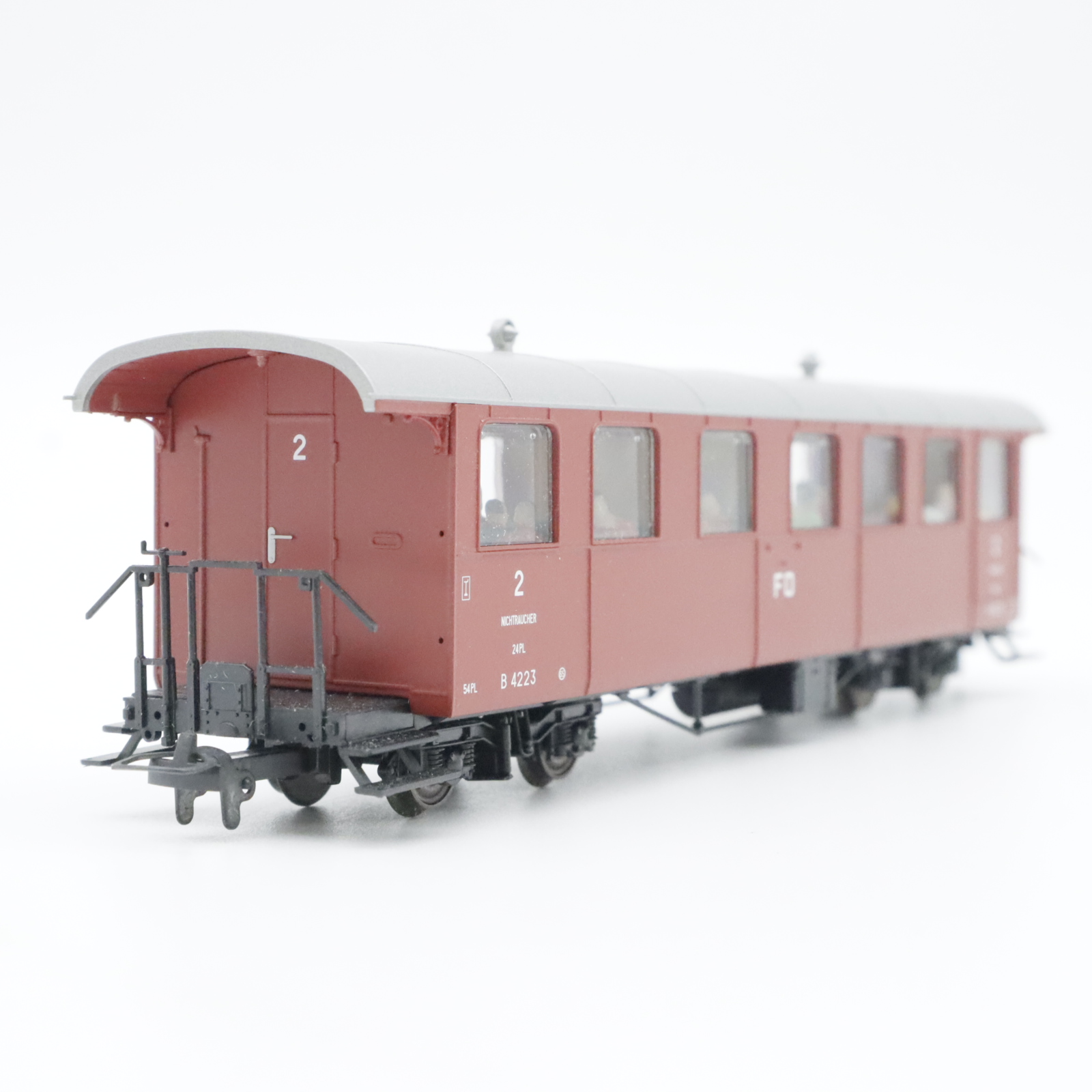 Bemo 3246 213 (1) FO Personenwagen Spur H0m