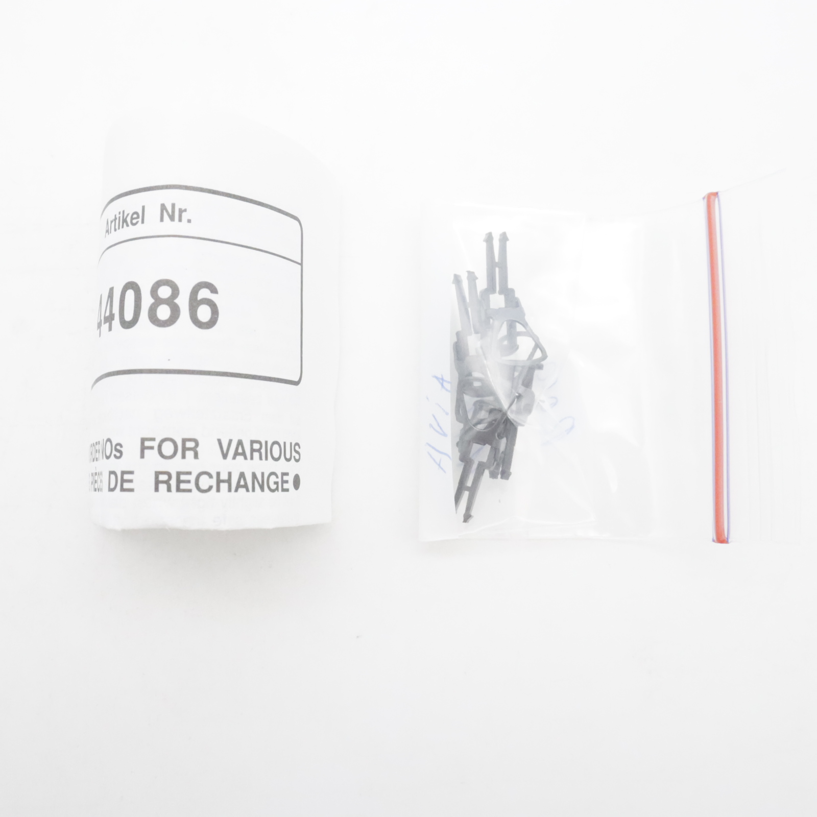 Roco 44086 (8) Roco 44086 SBB Kesselwagen "AVIA" – Bild 8