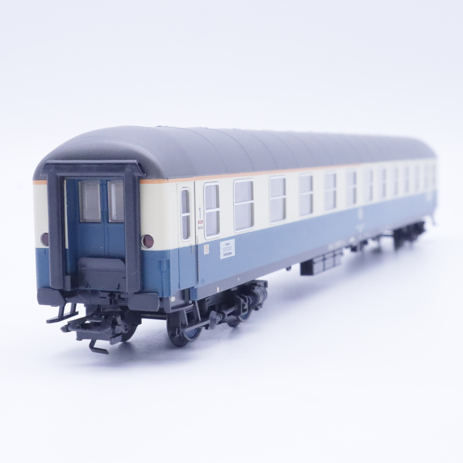 Märklin 43931 (1) Personenwagen Spur H0 AC